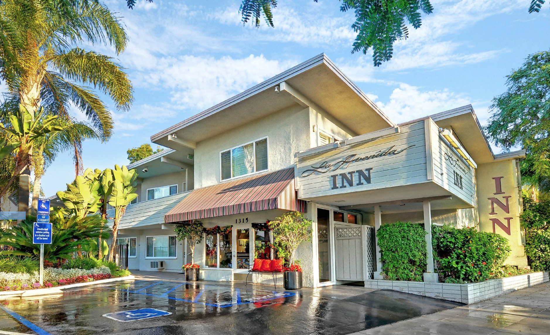 La Avenida Inn Coronado Visitor Center